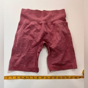 Curve hugging exercise shorts